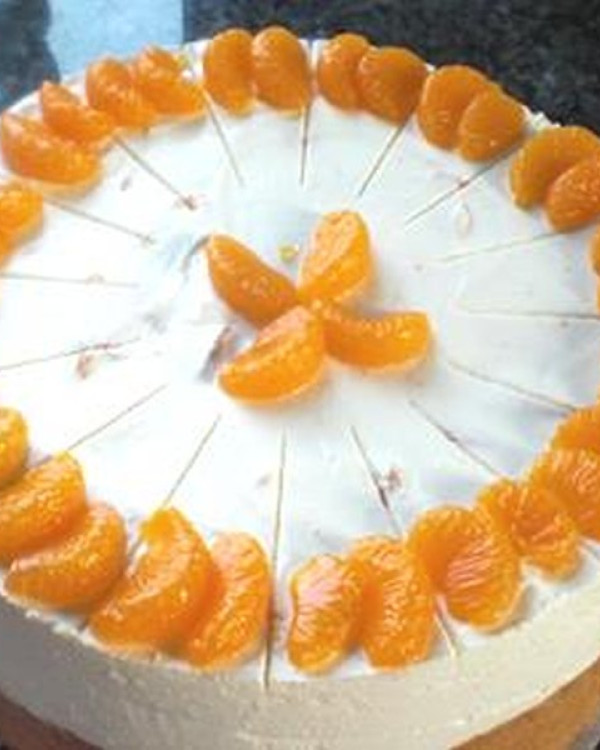 Topfen-Joghurt-Torte mit äth. Mandarinenöl